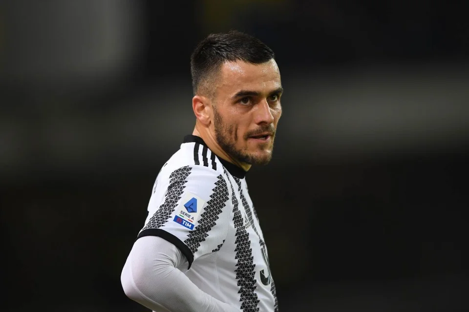 "Yuventus" satışa çıxardığı futbolçunu geri qaytarır 