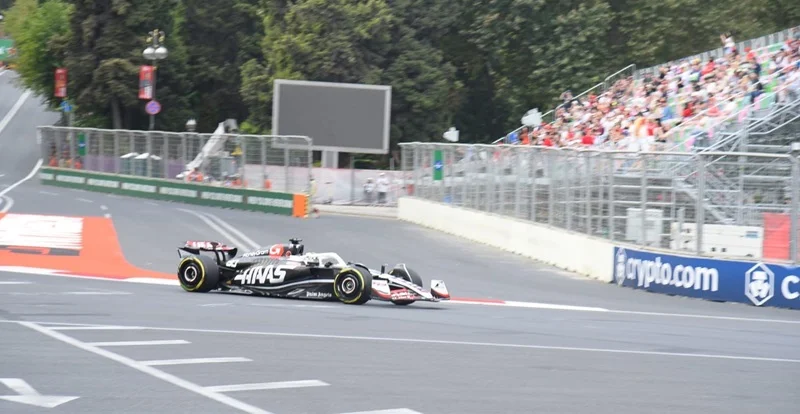 "Formula-1"-də sərbəst yürüşün qalibi bilindi 