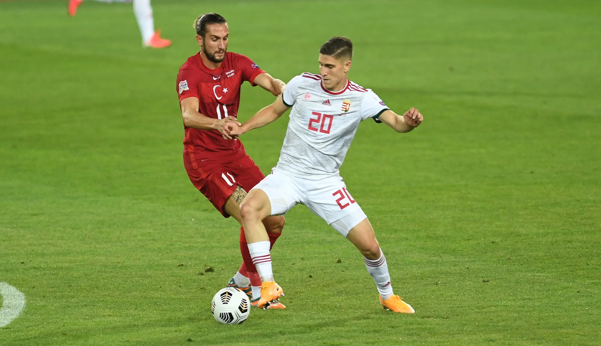 Macarıstan millisinin üzvü "Qalatasaray"da -RƏSMİ 