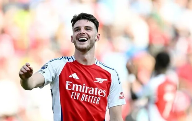 “Arsenal”ın lideri yeni "amplua"da: Onu bir də belə görün - FOTO 