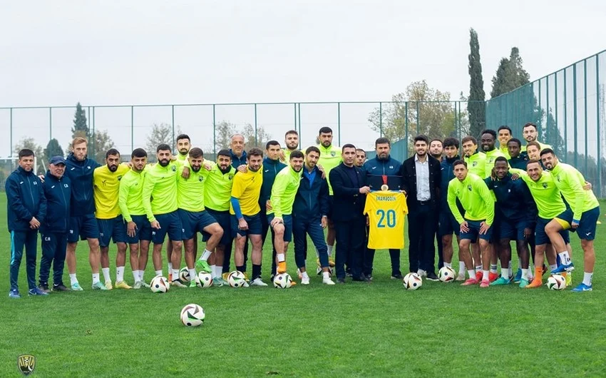 Paris-2024-ün qalibi "Kəpəz"in qonağı oldu 
