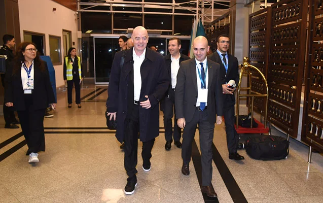 FİFA prezidenti Azərbaycana gəldi 