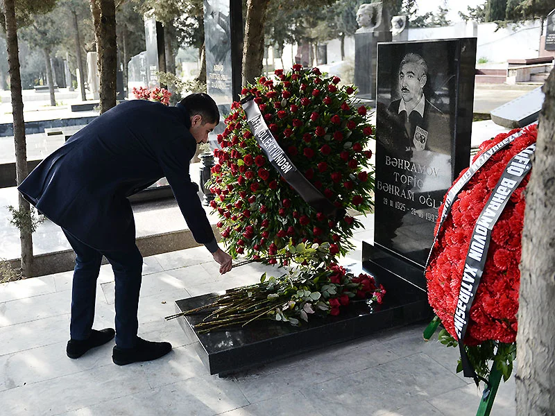 Tofiq Bəhramovun xatirəsi yad olunub - Fotolar 