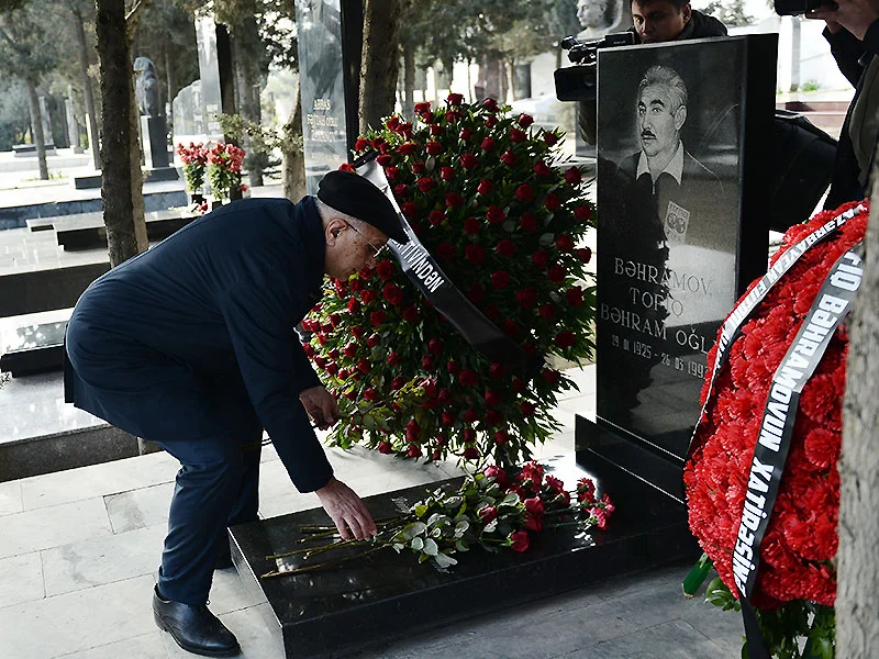 Tofiq Bəhramovun xatirəsi yad olunub - Fotolar 