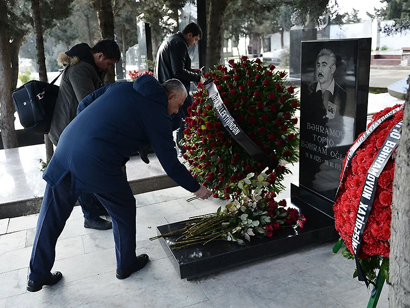 Tofiq Bəhramovun xatirəsi yad olunub - Fotolar 