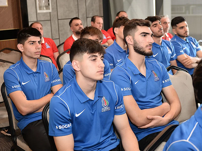 AFFA rəhbərliyi U-21-in düşərgəsini ziyarət edib 