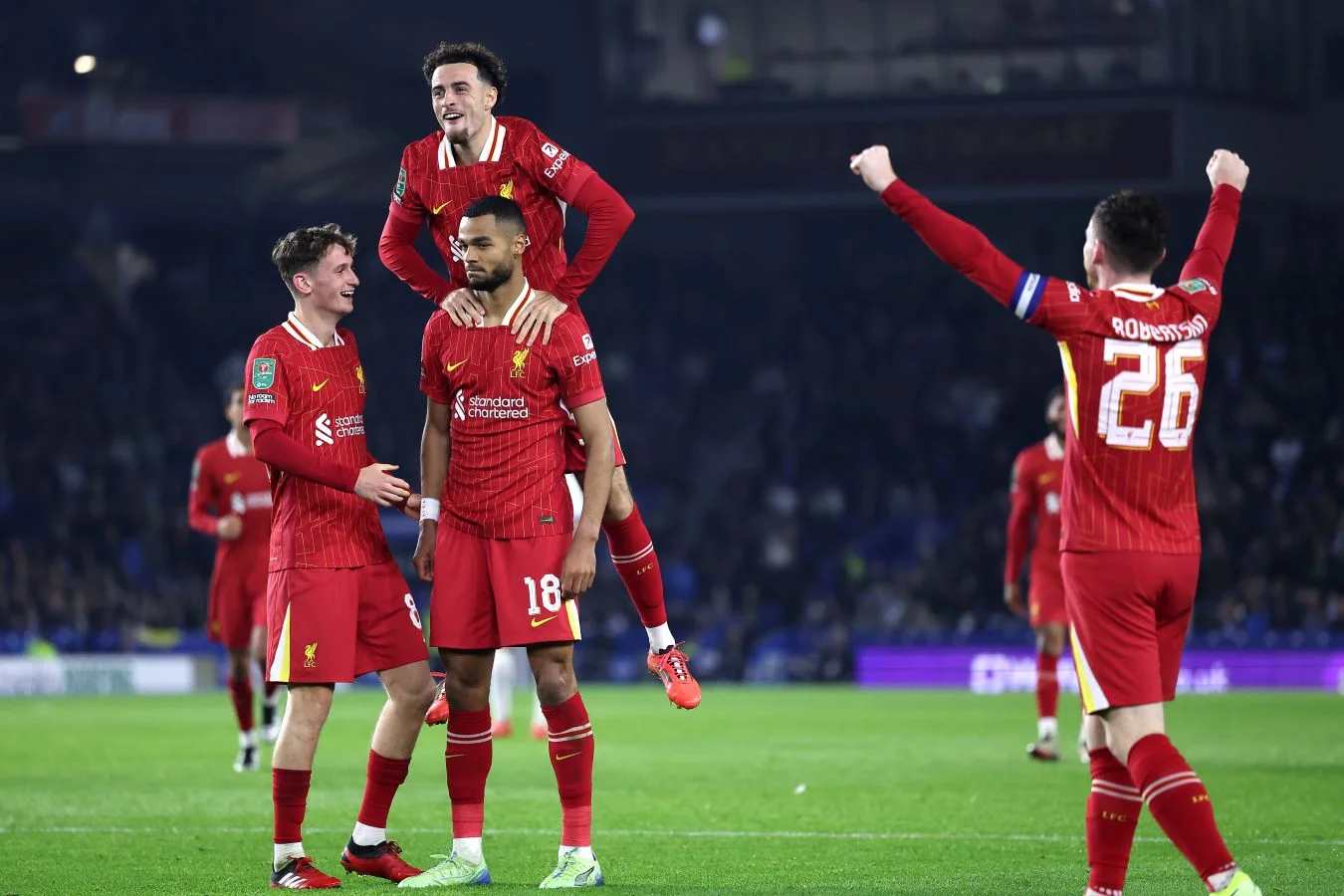 "Liverpul" digər Premyer Liqa klubunun 3 futbolçusunu istəyir - ADLAR 