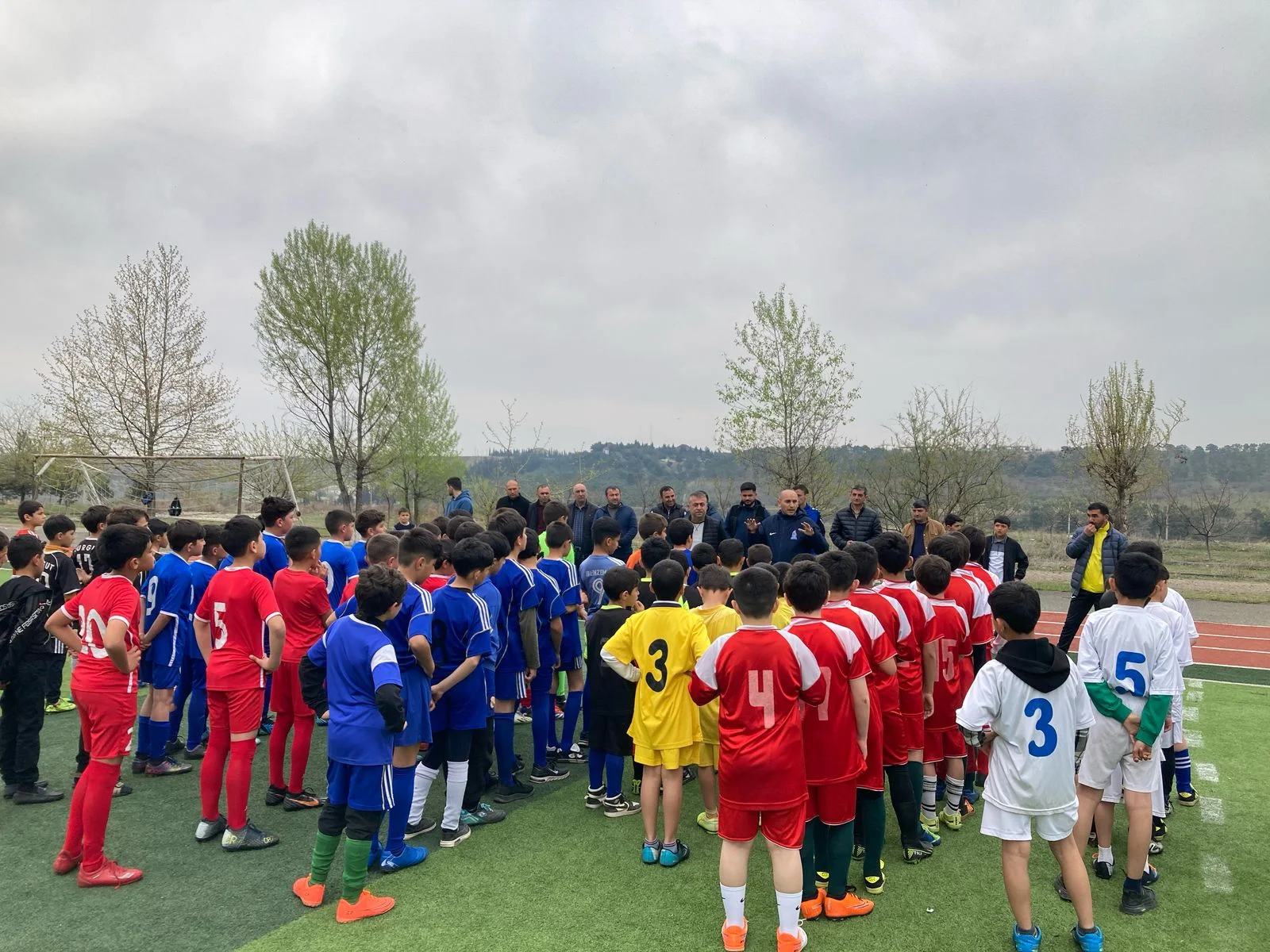 U-10 və U-12 liqalarının seçilənləri Tovuzda mükafatlandırıldı 