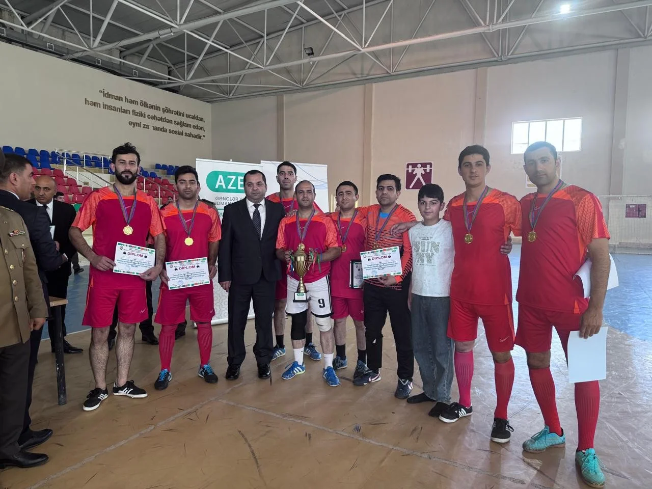 FHN-in komandası Heydər Əliyevin doğum gününə həsr edilmiş yarışın qalibi oldu - FOTO 