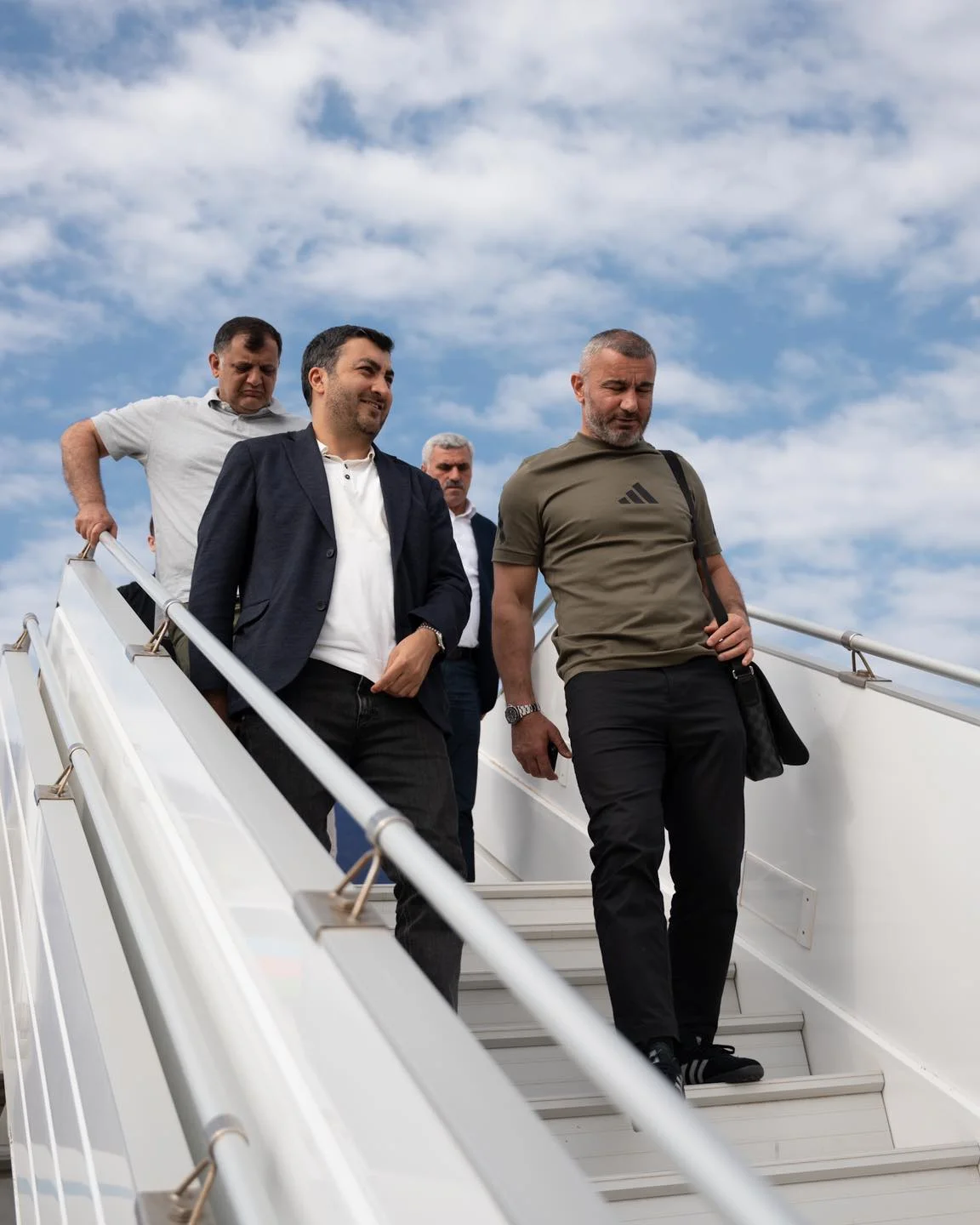 "Qarabağ" Şuşada 1 nömrəli məktəbi ziyarət etdi - FOTO 