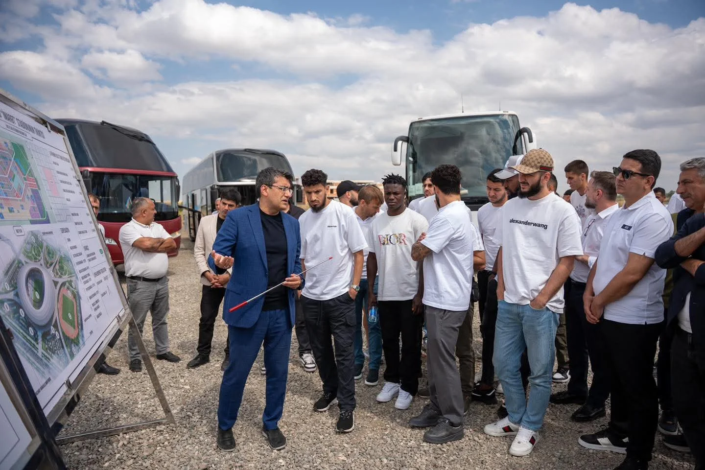 "Qarabağ" "İmarət"də - FOTO 