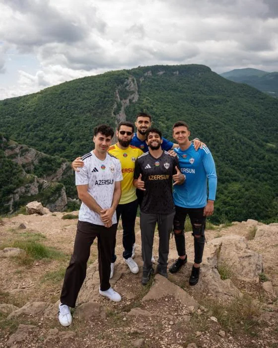 "Qarabağ" yeni formalarını Şuşada təqdim etdi - FOTO 