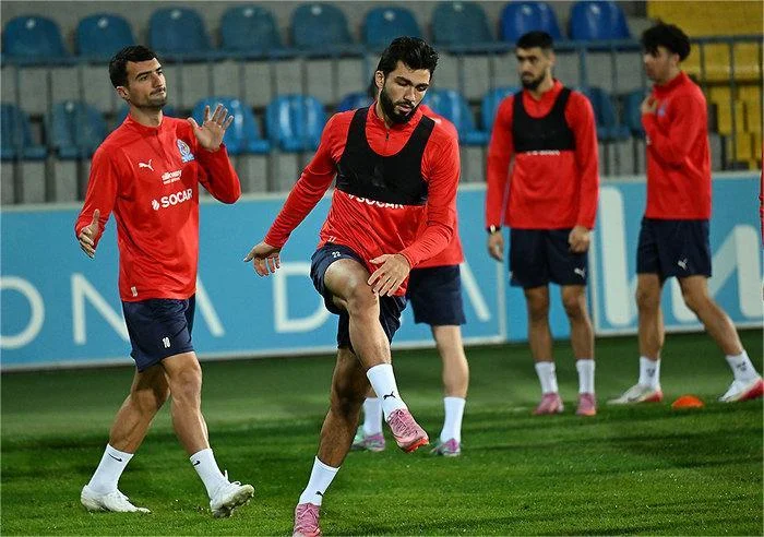 Fransada çətin missiya - Ayxan Abbasovlu millidən istəyimiz nədir? 