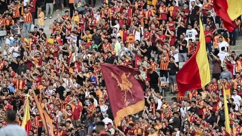 Üç günə "Qalatasaray"da şok gəlir 
