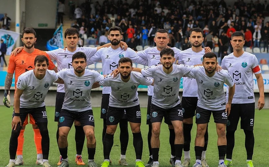 "İkinci cəbhə"dən mesaj göndərən "birincilər" - Cəfa çəkəni də var, "Şəfa" tapanı da 