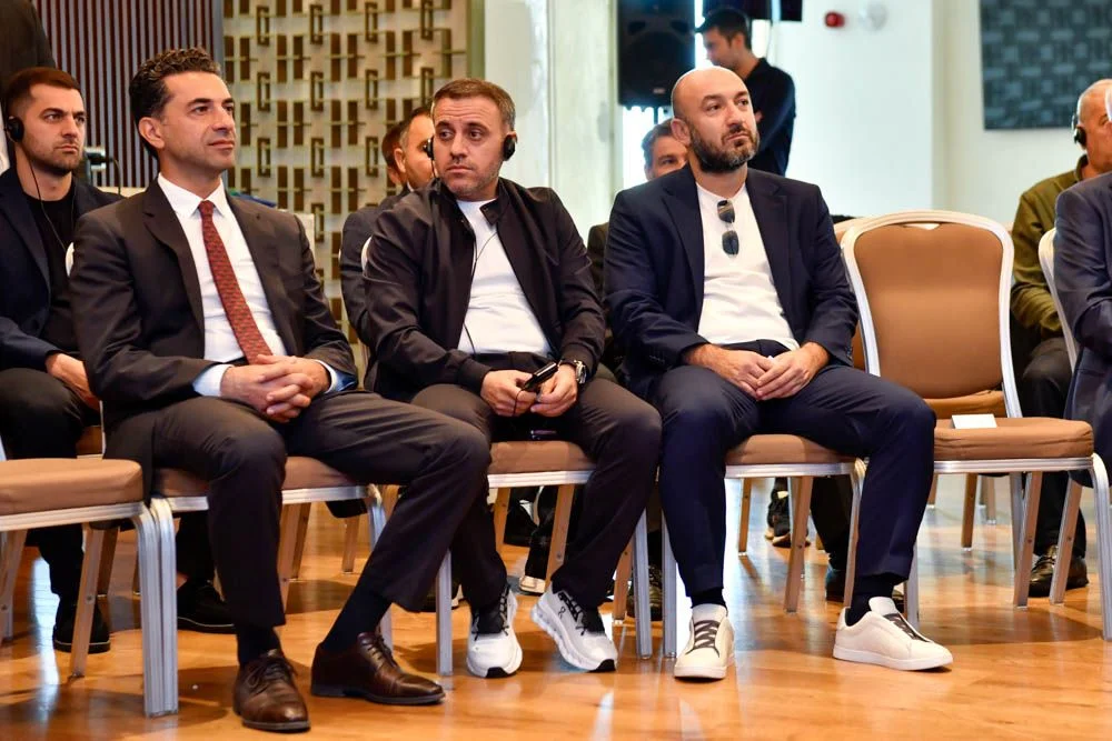 Bakıda Arsen Vengerin iştirakı ilə "ustad dərsi" təşkil olundu 