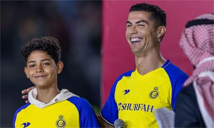 Oğlu Ronaldunu ötüb keçdi - FOTO 