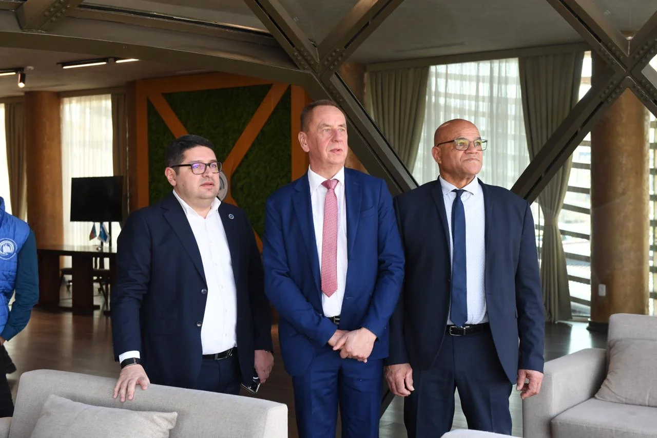 Beynəlxalq federasiya rəhbərləri Bakıda avarçəkmə məşqlərini izlədilər 