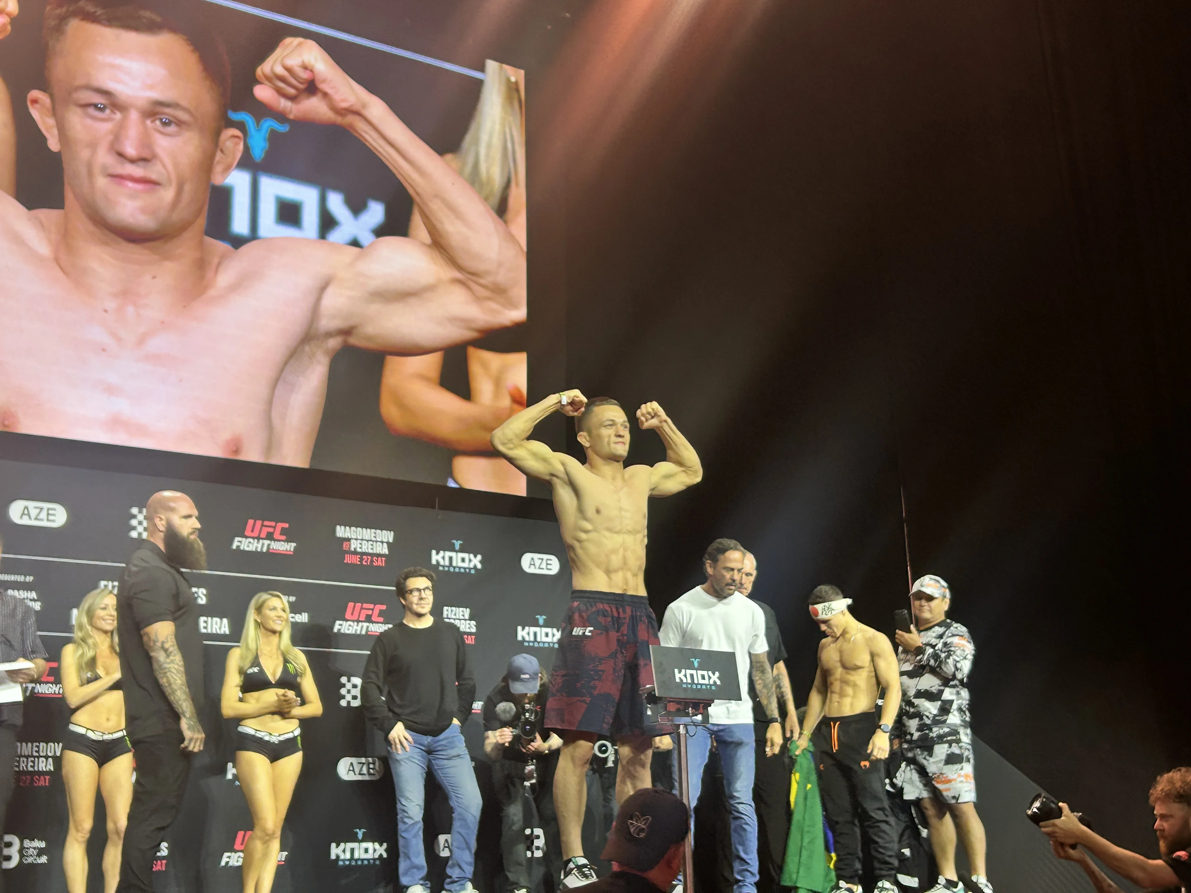 UFC-nin təntənəli çəkiölçmə mərasimi başlayır - FOTOLAR 