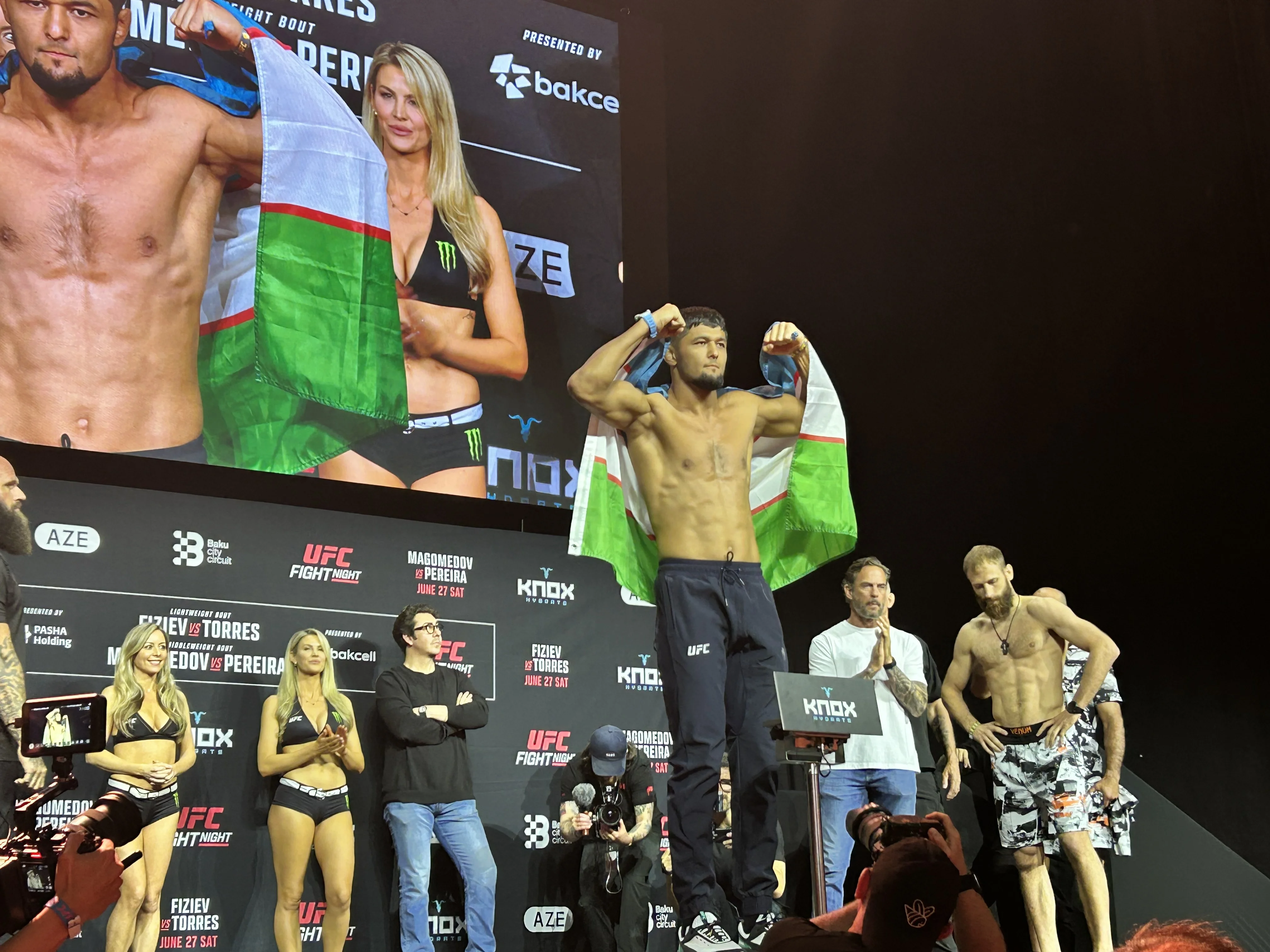 UFC-nin təntənəli çəkiölçmə mərasimi başlayır - FOTOLAR 