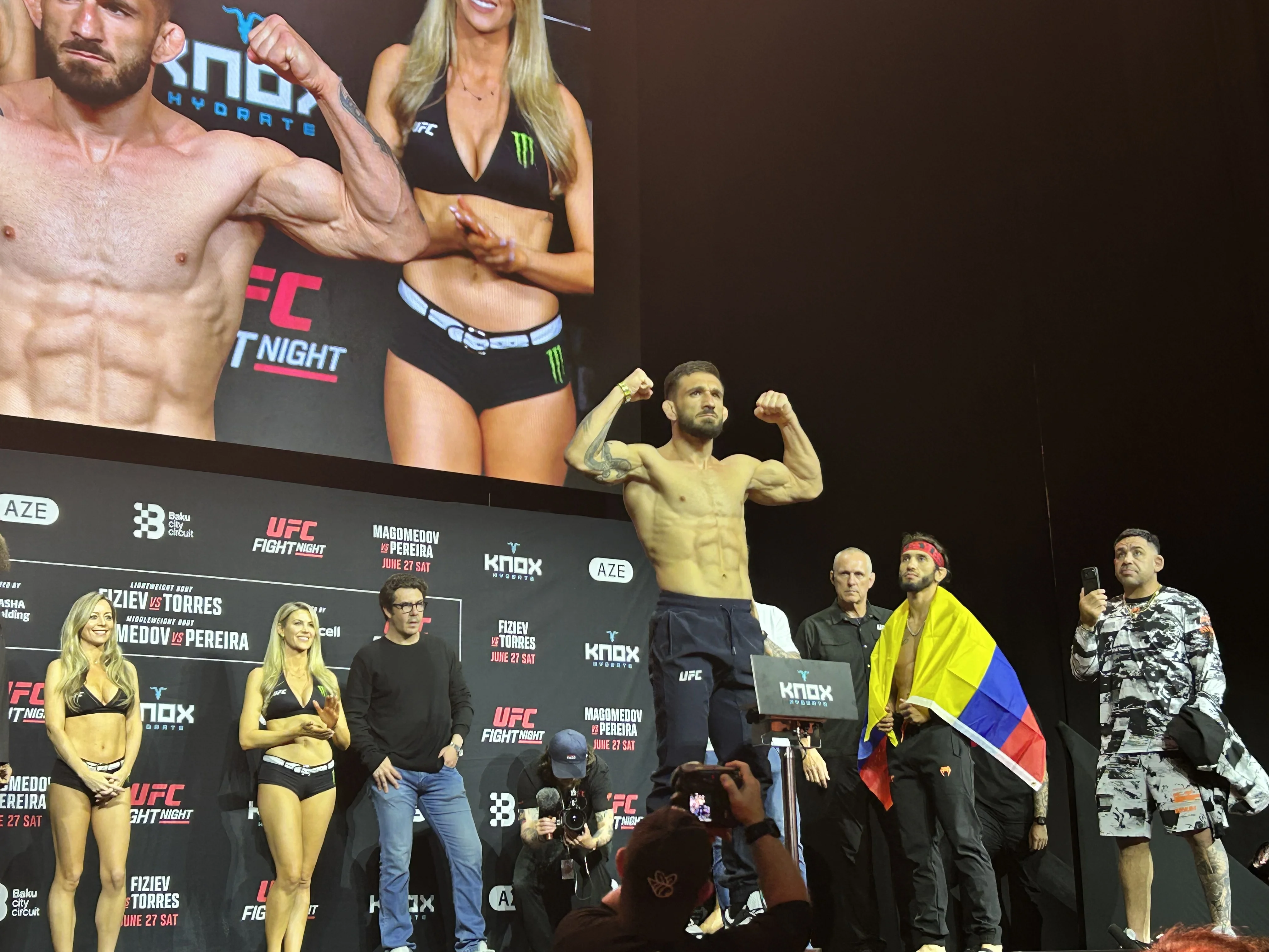 UFC-nin təntənəli çəkiölçmə mərasimi başlayır - FOTOLAR 