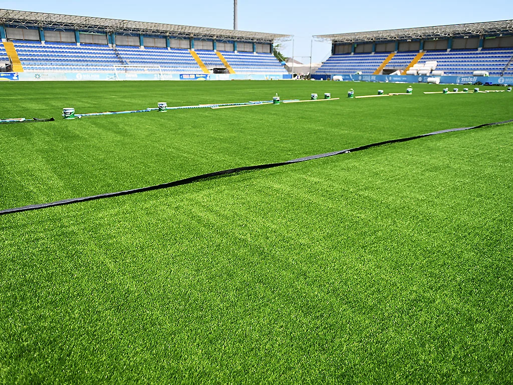 Bayıl stadionunda yenidənqurma işləri davam edir - Uşaq futbolu üçün bazaya çevriləcək arenadan FOTOLAR 