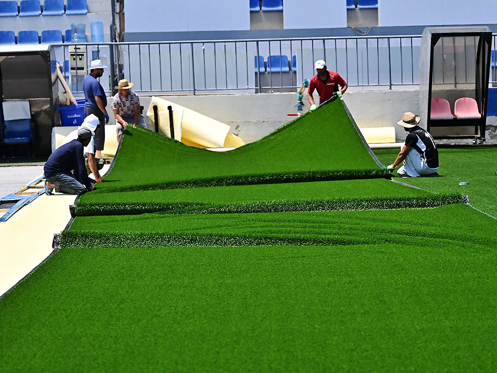 Bayıl stadionunda yenidənqurma işləri davam edir - Uşaq futbolu üçün bazaya çevriləcək arenadan FOTOLAR 