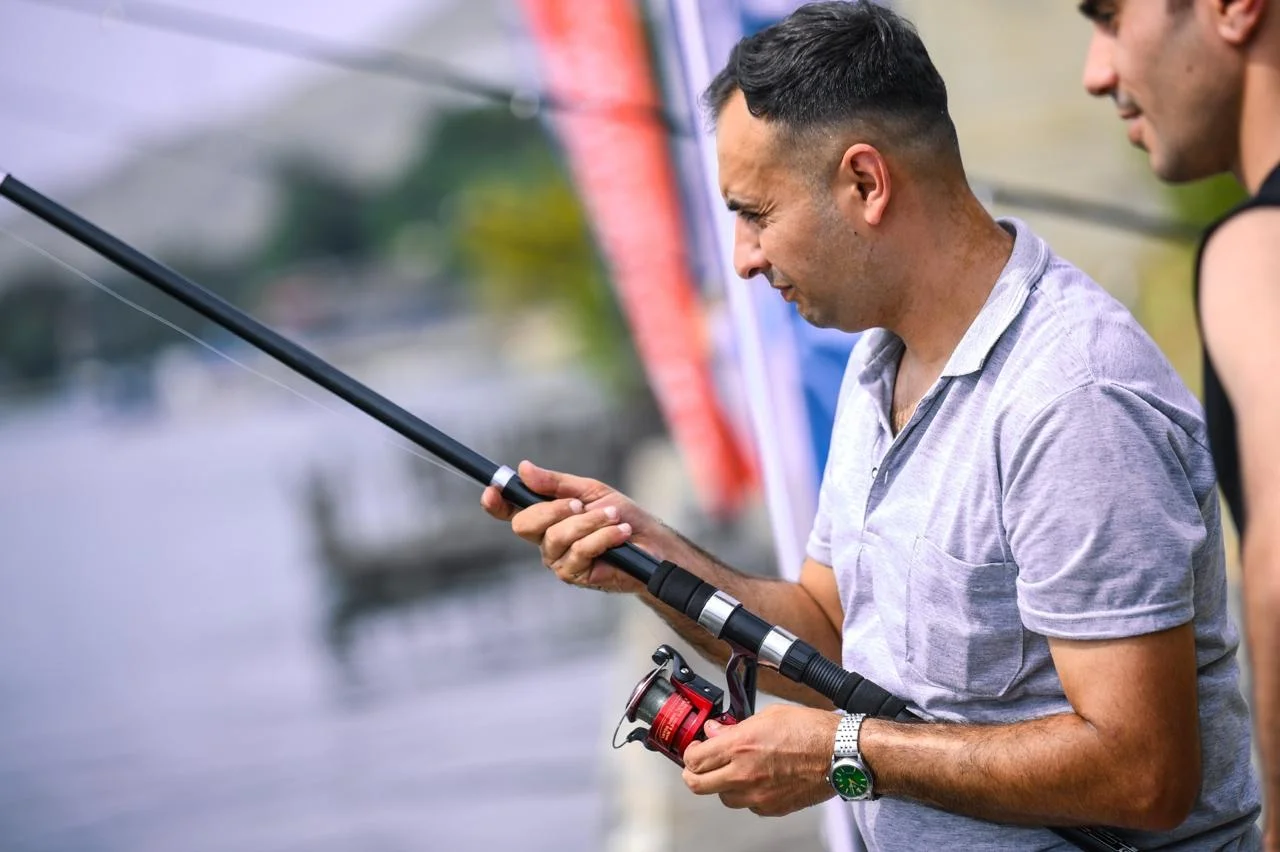 Gənclər və İdman Nazirliyi ilə Azərbaycan Su İdman Növləri Federasiyasının birgə təşkilatçılığıyla balıq ovu festivalı keçirilib - FOTOLAR 
