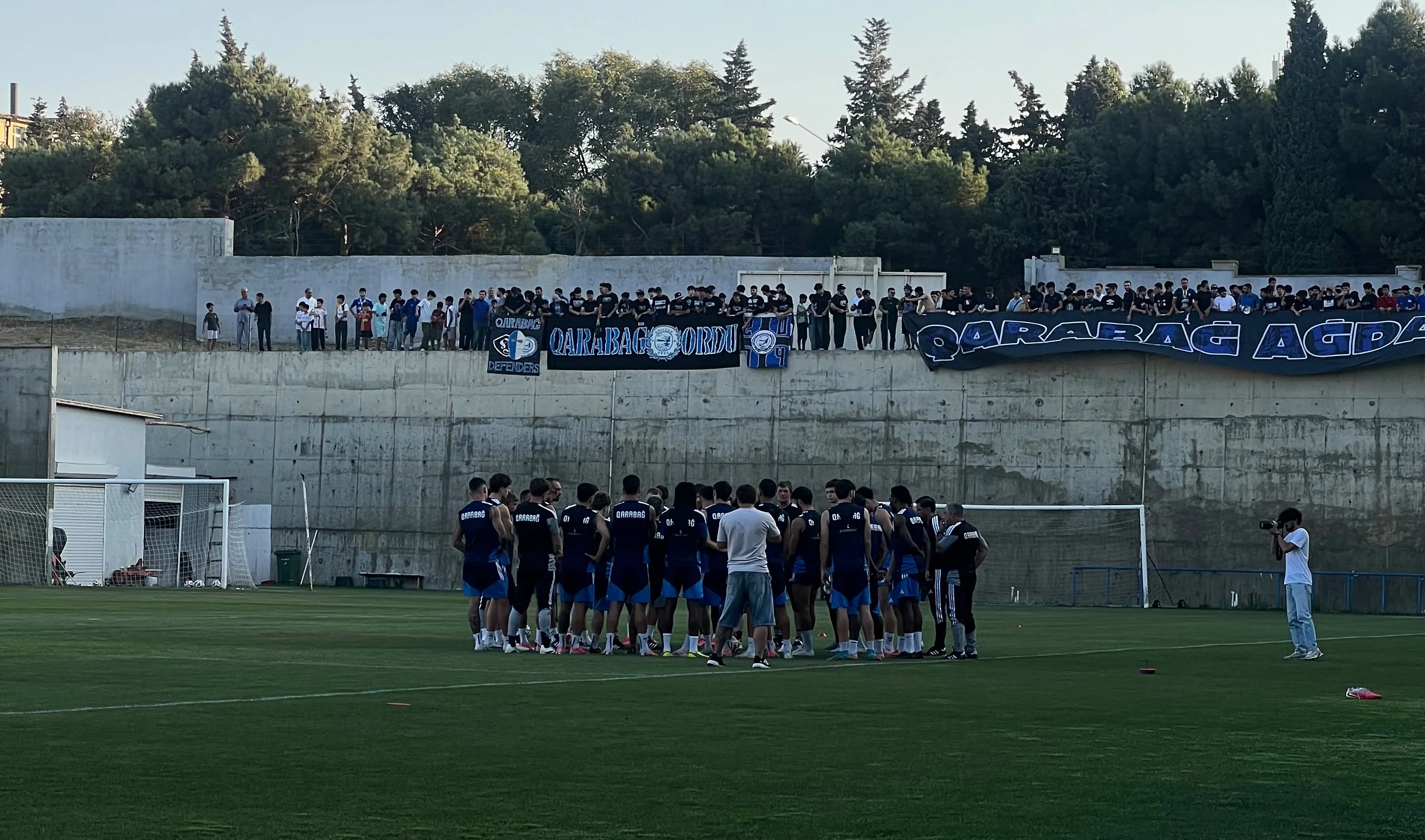 "Qarabağ" "Dinamo" ilə oyunöncəsi azarkeşlərə və mediaya açıq məşq keçirib 