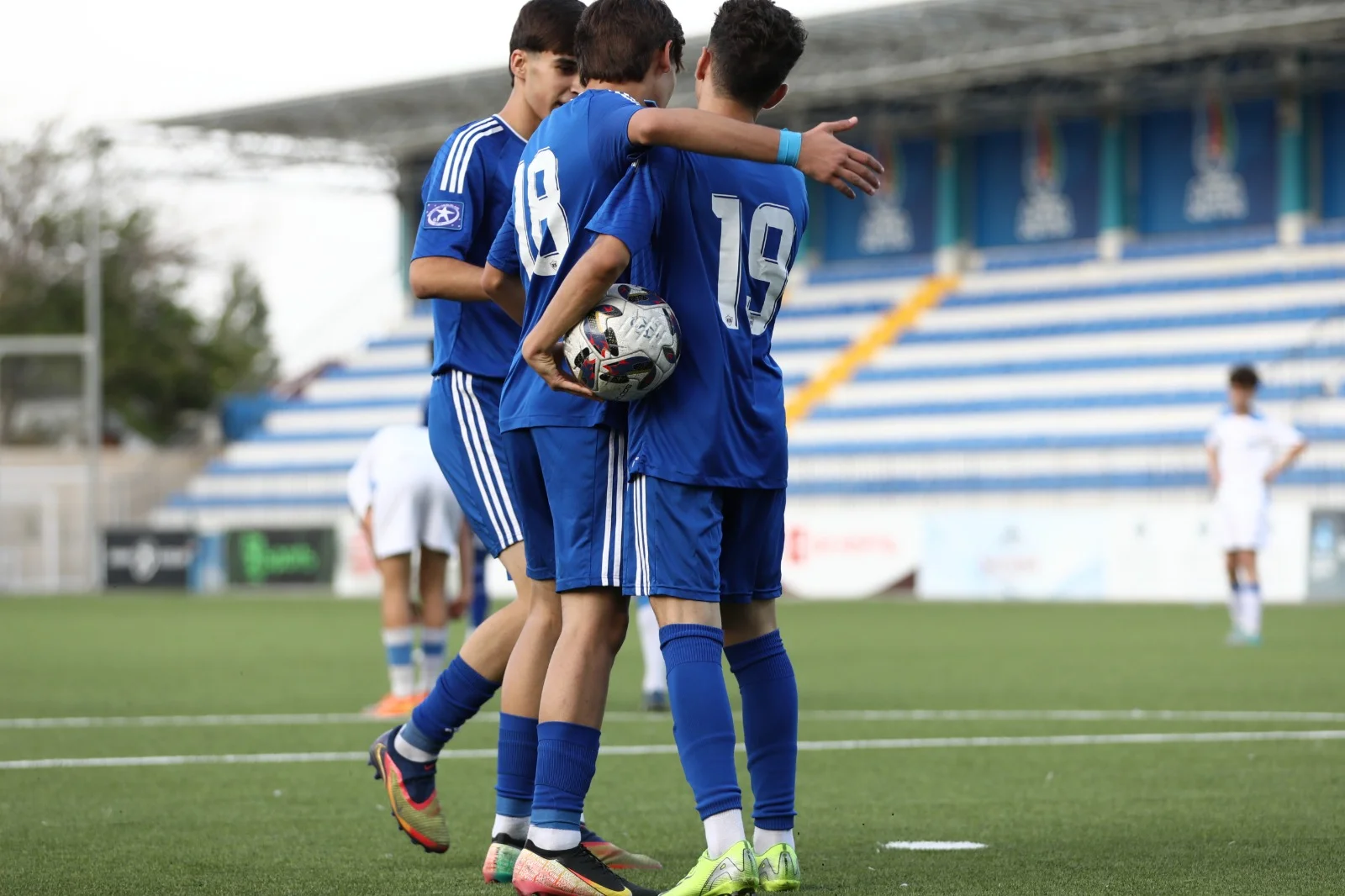 "Sabahın Ulduzları": U-15 yaş qrupunda 5-ci tura start verildi, bir oyun yarımçıq qaldı 