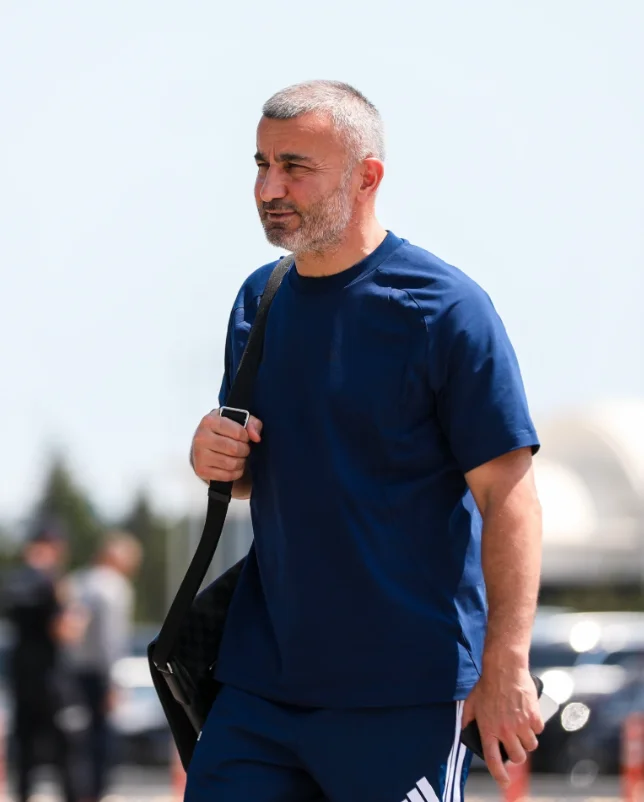 "Qarabağ" Niderlanda yollandı - Fotolar 