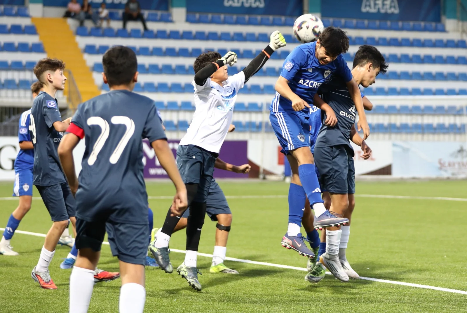 “Sabahın Ulduzları": "Qarabağ", "Qəbələ" və "Sumqayıt" 3 xalı 5 qolla qazandı - Nəticələr/Fotolar 