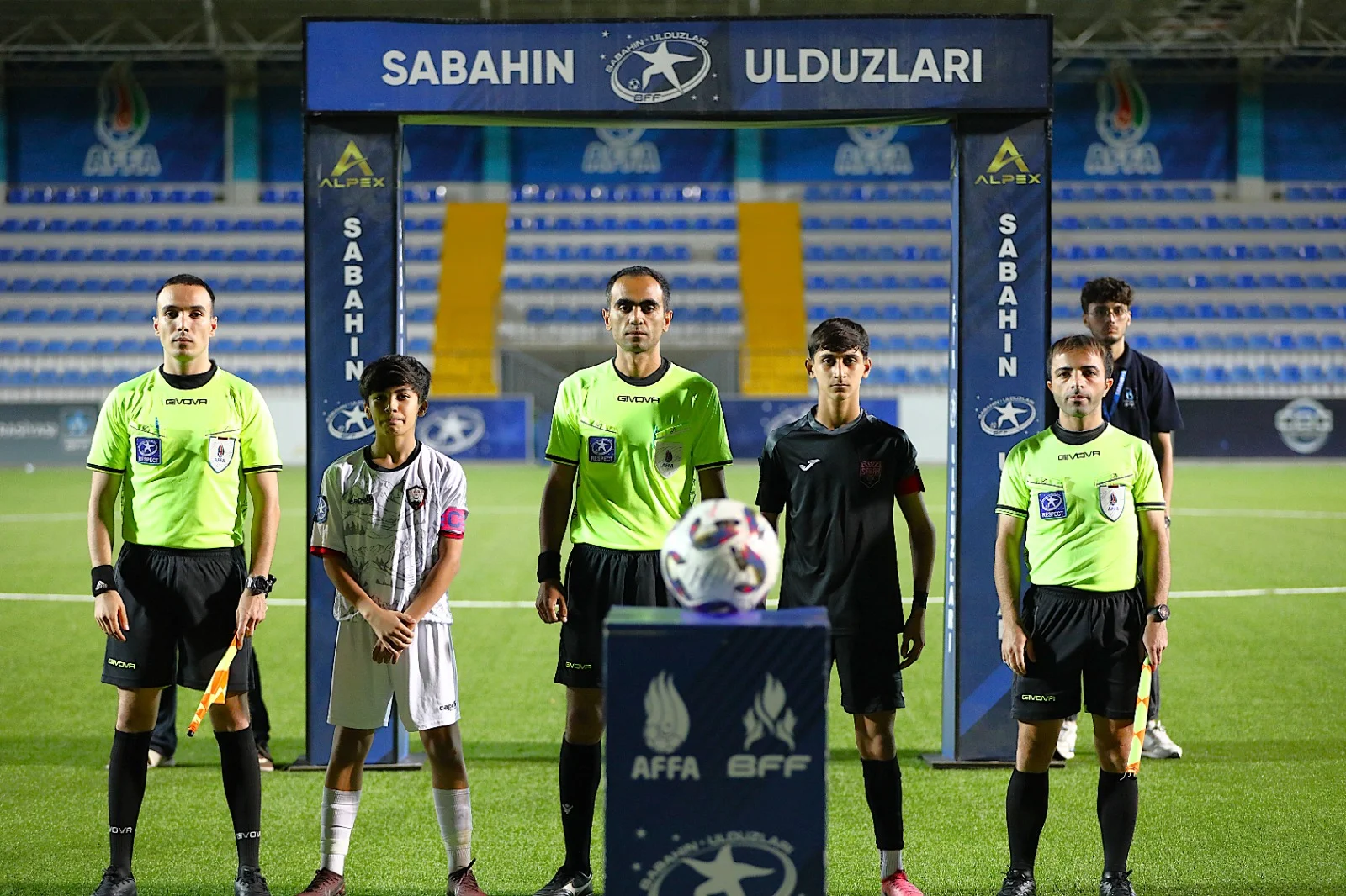 "Sabahın Ulduzları": "Qarabağ" ilk məğlubiyyətini aldı, zirvədən endi - Fotolar/Nəticələr 