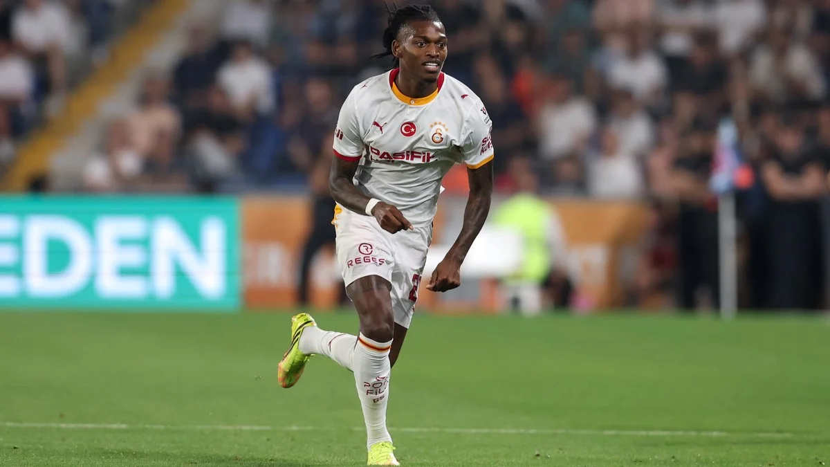 Leau: "Qalatasaray"da özümü evimdəki kimi hiss edirəm" 