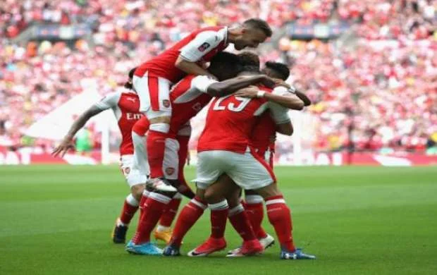 "Arsenal" mövsümü kubokla başa vurdu 