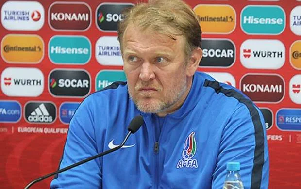 Robert Prosineçki danışdı, Bakını tərk etdi 