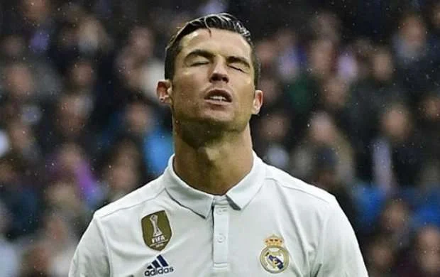 Ronaldoya gülünc təkliflər: "Pulumuz yoxdu, amma..." 