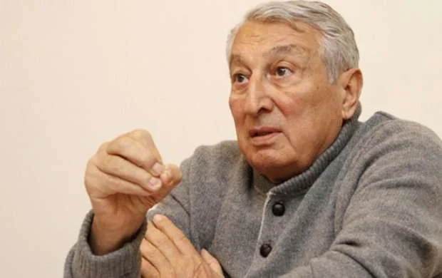 Ayaz Mütəllibov və deputatlar Fuad Musayevin dəfnində 