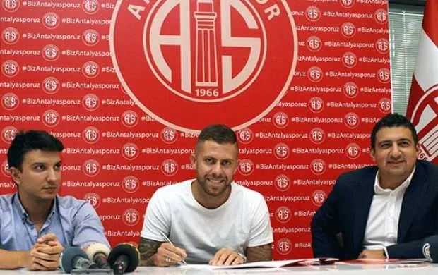 Fransa yığmasının sabiq üzvü Türkiyədə 