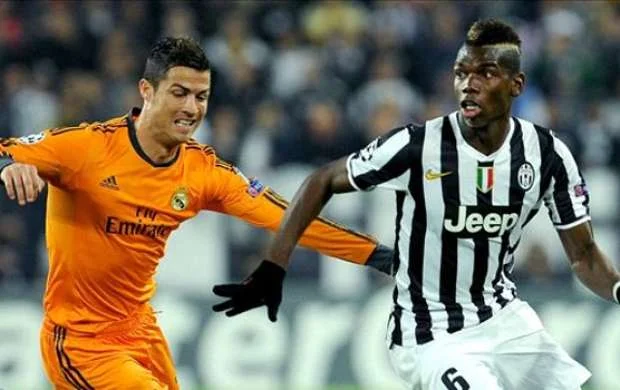 Adı “Ginnesin rekordlar kitabı”na düşmüş futbolçular 