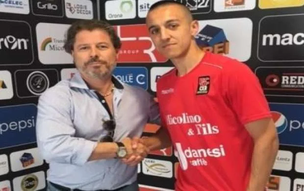 "Zirə"nin rəqibi Əlcəzair millisinin üzvünü transfer etdi 