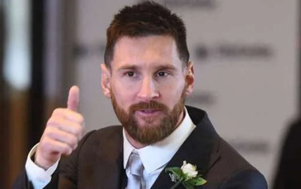 "Barselona" rəsmən açıqladı: Messi qalır, gedir? 