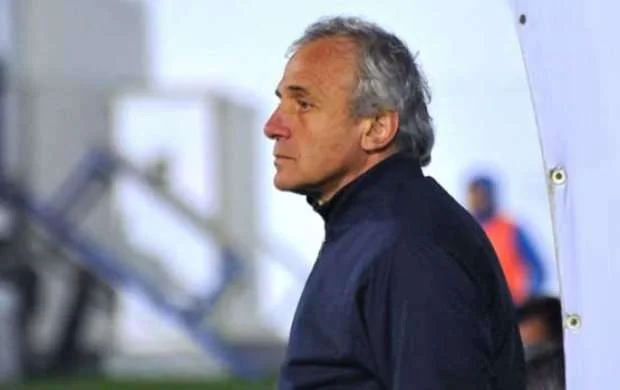 Svanadze: “Fola” müdafiədə daha çox "oturdu" 