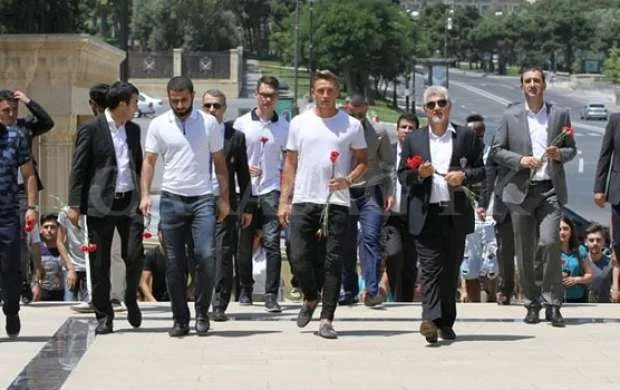 "Qarabağ" Şəhidlər Xiyabanında - FOTOLAR 