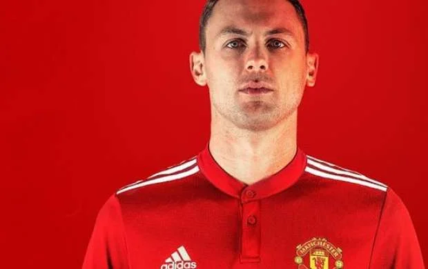 "Mançester Yunayted"dən 44.7 milyonluq transfer - RƏSMİ 