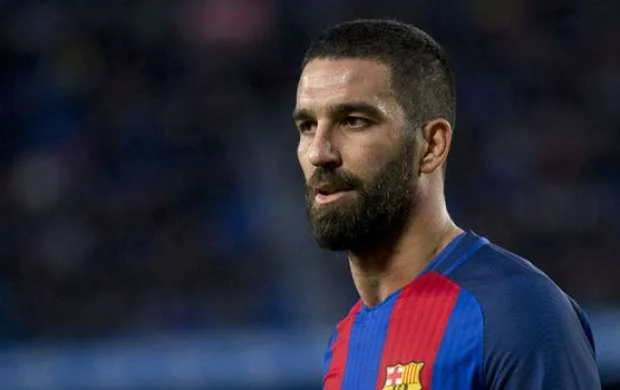 Arda Turan: "Qalatasaray"a dönməyə hazıram" 