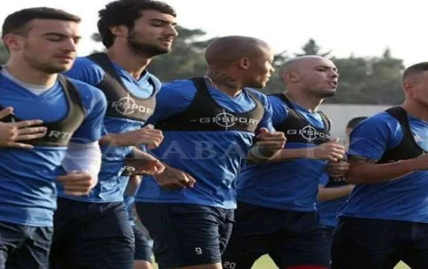 Ağdamlılar "Neftçi" üçün başladı 