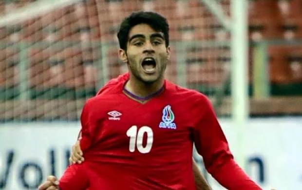 "Qarabağ" millimizin hücumçusunu transfer etdi 