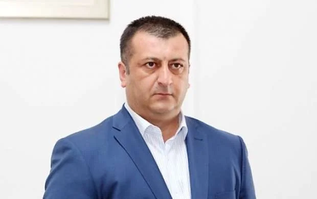 "Rauf "İnter"in futbolçusudu, heç yerə gedə bilməz" - Zaur Axundov 