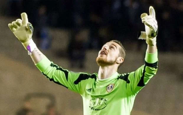 "Qarabağ"ın qapıçısı: "Bacım hər oyundan öncə..." 